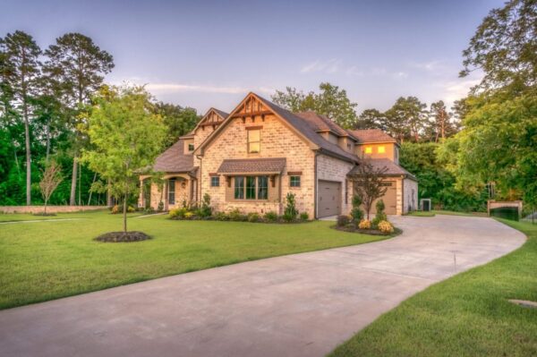 4 Bedrooms, Semi-Detached House